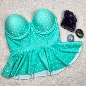 🦋 XHILARATION Padded Peplum swim TOP Size: MEDIUM